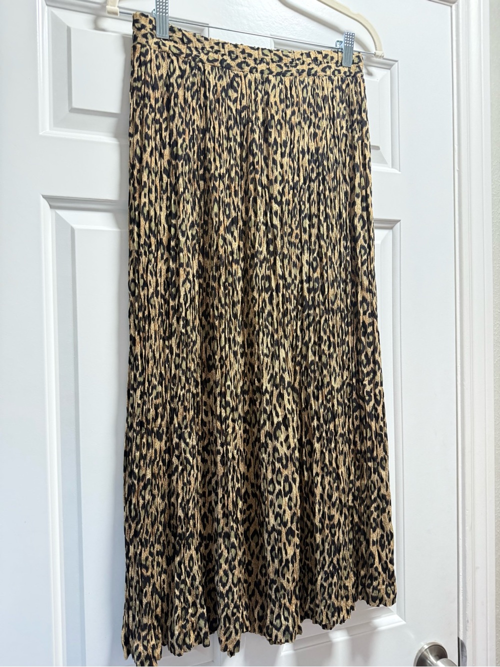 Leopard print pleated maxi skirt size s/m 100% rayon - Picture 3 of 7